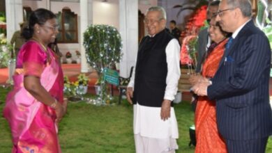Photo of रायपुर : राष्ट्रपति श्रीमती मुर्मु के स्वागत में राजभवन में आयोजित किया गया रात्रिभोज , जनप्रतिनिधिगण एवं गणमान्य नागरिक हुए शामिल