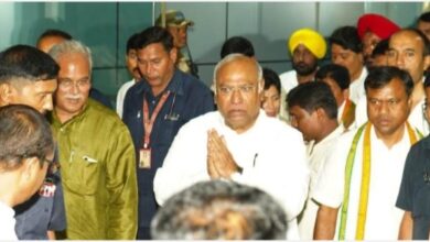 Photo of रायपुर : मुख्यमंत्री ने रायपुर पहुंचने पर श्री मल्लिकार्जुन खड़गे की अगवानी की
