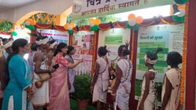 Photo of रायपुर : सीबीसी ने राज्य युवा उत्सव में लगाई चित्र प्रदर्शनी, बताई केंद्र सरकार की नौ साल की उपलब्धियां