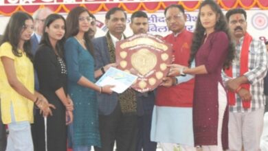Photo of मुख्यमंत्री श्री साय बिलासपुर में आयोजित बाबा गुरू घासीदास जयंती समारोह में शामिल हुए,गुरू घासीदास विश्वविद्यालय के विजेता विद्यार्थियों को वितरित किए पुरस्कार