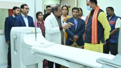 Photo of नए स्वास्थ्य मंत्री श्री श्याम बिहारी जायसवाल ने किया डॉ. भीमराव अंबेडकर अस्पताल का दौरा, वरिष्ठ अधिकारियों की ली बैठक