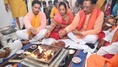 Photo of मुख्यमंत्री श्री विष्णु देव ने राजधानी रायपुर स्थित सिविल लाइन निवास में शिफ्ट होने के पूर्व की पूजा अर्चना