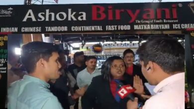 Photo of रायपुर : अशोका बिरयानी में लगा ताला, पत्रकारों से बदसलूकी मामले में हुई कार्रवाई