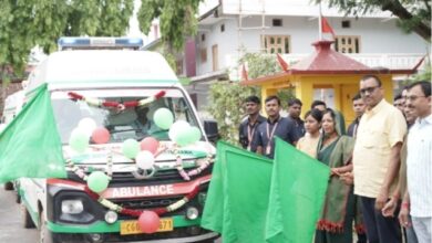 Photo of मुख्यमंत्री की घोषणा पर अमल : 24 घंटे के अंदर मिली जशपुर अंचल को एंबुलेंस और शव वाहन, प्रदेश में तेजी से सुधर रही है स्वास्थ्य सेवाएं