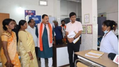 Photo of स्वास्थ्य मंत्री श्री श्याम बिहारी जायसवाल ने जशपुर जिला चिकित्सालय का किया निरीक्षण